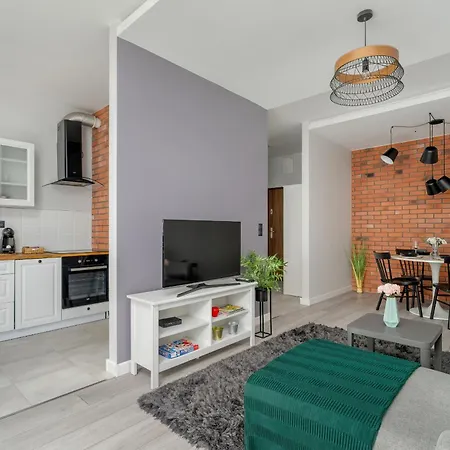 Bright With Balcony And Free Garage By Renters Apartment Poznan